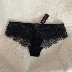 BRAND NEW La Senza Underwear - ULTRA SEXY BLACK LACE - size L